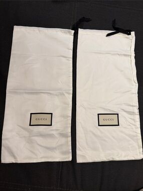 Gucci White Drawstring Dust Bags with Black Logo Patch (Set of 2)